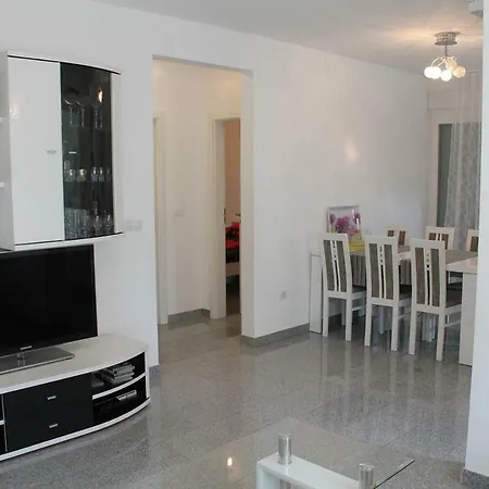 Mulo Apartment *